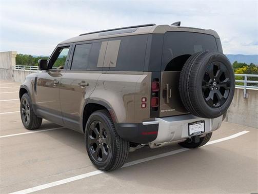 2025 Land Rover Defender P400 S