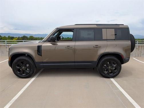 2025 Land Rover Defender P400 S