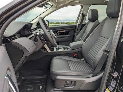 2025 Land Rover Discovery Sport S