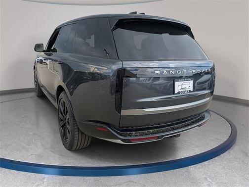 2025 Land Rover Range Rover P400 SE