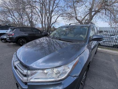 Shoreline Blue Pearl 2018 Toyota Highlander XLE