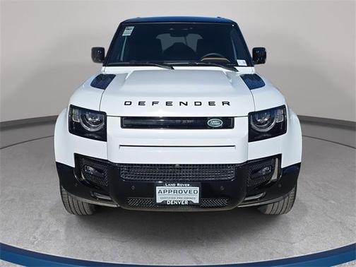 2024 Land Rover Defender P400 X-Dynamic SE