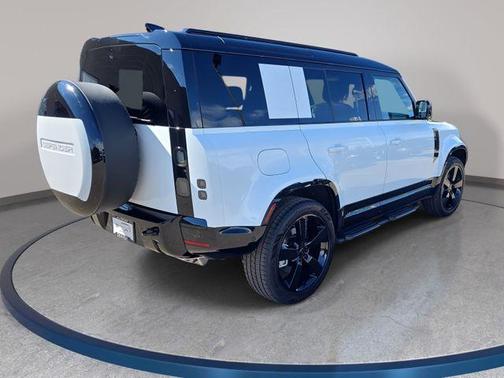 Fuji White 2026 Land Rover Defender P400 X-Dynamic SE