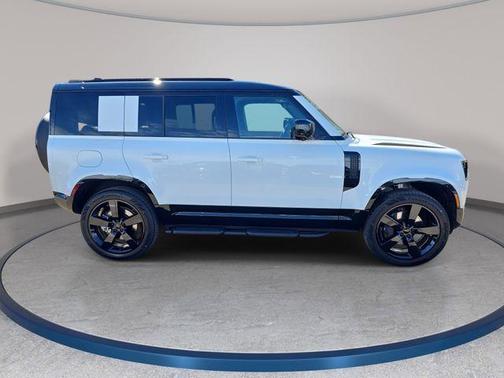 Fuji White 2026 Land Rover Defender P400 X-Dynamic SE