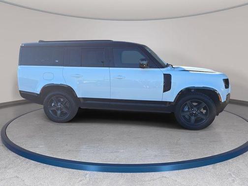 Fuji White 2024 Land Rover Defender P400 X-Dynamic SE