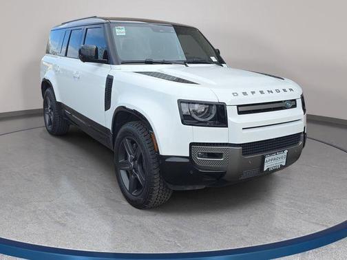 Fuji White 2024 Land Rover Defender P400 X-Dynamic SE