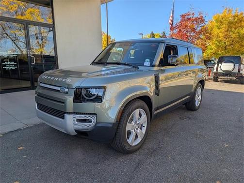 2025 Land Rover Defender P400