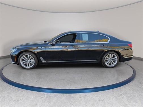 2017 BMW 750 i xDrive