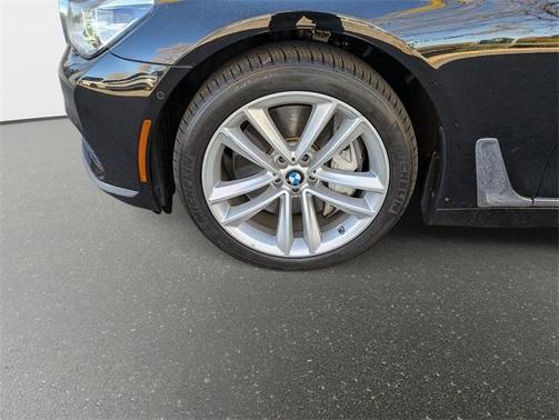 2017 BMW 750 i xDrive