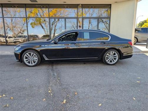 2017 BMW 750 i xDrive