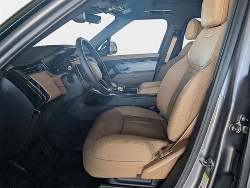 2025 Land Rover Range Rover Sport P360 SE