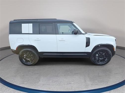 2026 Land Rover Defender 110 X-Dynamic SE