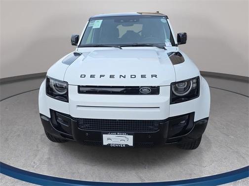 2026 Land Rover Defender 110 X-Dynamic SE