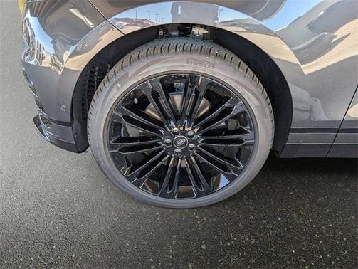 2026 Land Rover Range Rover Velar P400 Dynamic SE