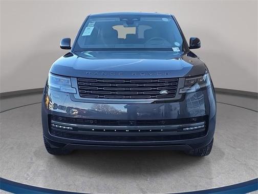 2026 Land Rover Range Rover P400 SE