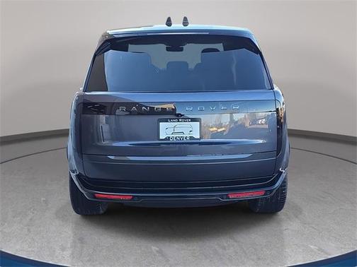 2026 Land Rover Range Rover P400 SE