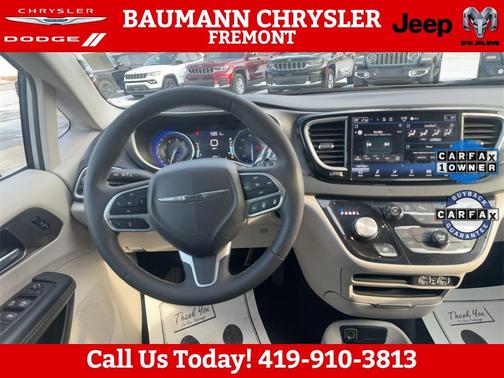 2024 Chrysler Pacifica Touring-L