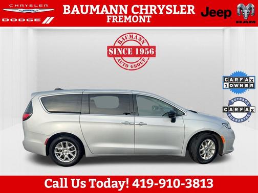 2024 Chrysler Pacifica Touring-L