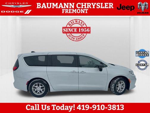 2024 Chrysler Pacifica Touring-L