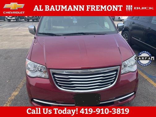 2016 Chrysler Town & Country Touring-L