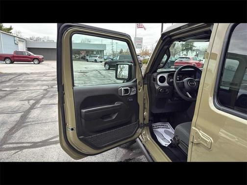 2025 Jeep Gladiator Sport