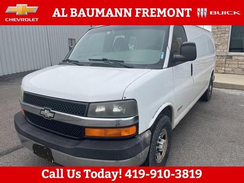 2004 Chevrolet Express 3500 Base
