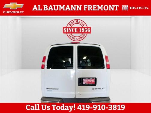 2004 Chevrolet Express 3500 Base