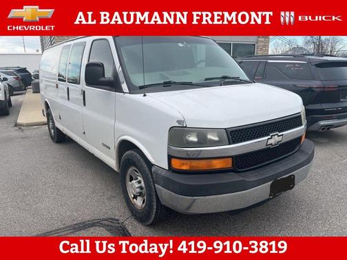 2004 Chevrolet Express 3500 Base