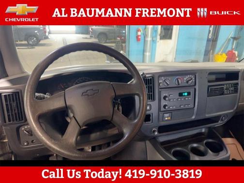 2004 Chevrolet Express 3500 Base