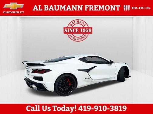 Arctic White 2023 Chevrolet Corvette Z06