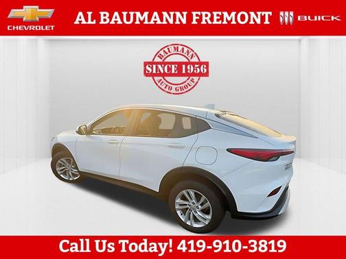 Summit White 2025 Buick Envista Preferred