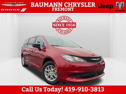 2026 Chrysler Voyager LX