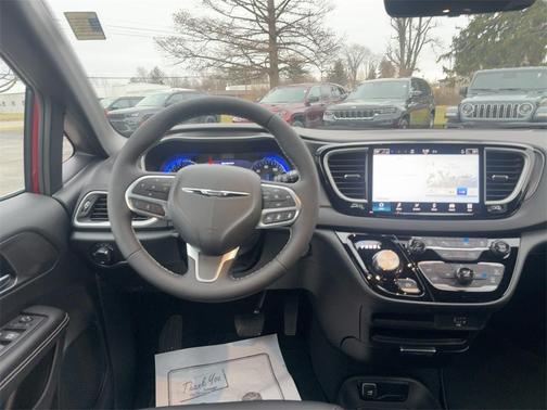 2026 Chrysler Voyager LX