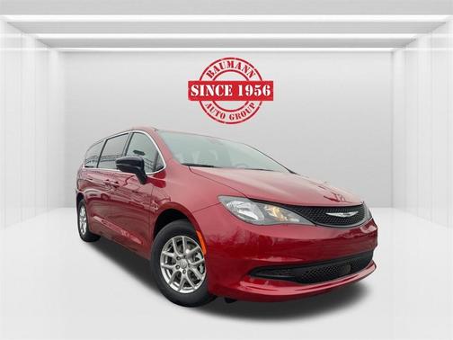 2026 Chrysler Voyager LX