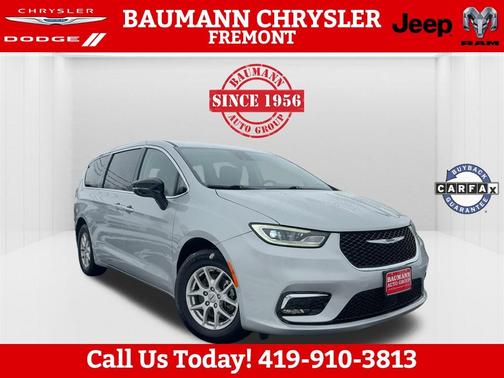 2024 Chrysler Pacifica Touring-L