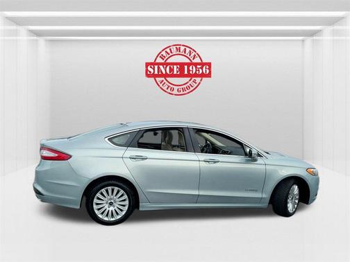 2014 Ford Fusion Hybrid SE
