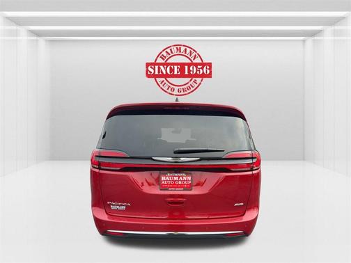 2026 Chrysler Pacifica Select AWD