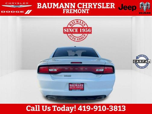 Bright White Clearcoat 2014 Dodge Charger SXT