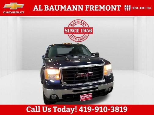 Midnight Blue Metallic 2009 GMC Sierra 2500 SLE