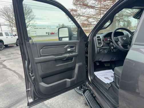 Granite Crystal Clearcoat Metallic 2026 RAM 2500 Big Horn