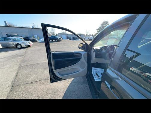 2016 Dodge Grand Caravan AVP/SE