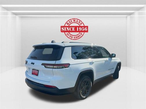 2025 Jeep Grand Cherokee L Laredo