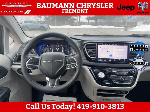 2024 Chrysler Pacifica Touring-L