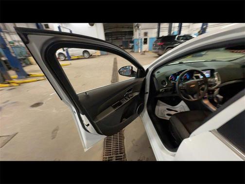 2015 Chevrolet Cruze 1LT