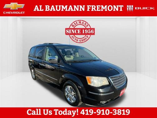 2008 Chrysler Town & Country Limited