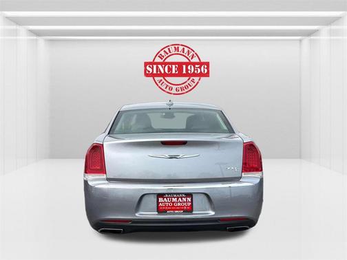 2017 Chrysler 300C Base