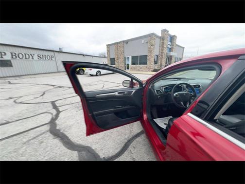 2020 Ford Fusion SEL