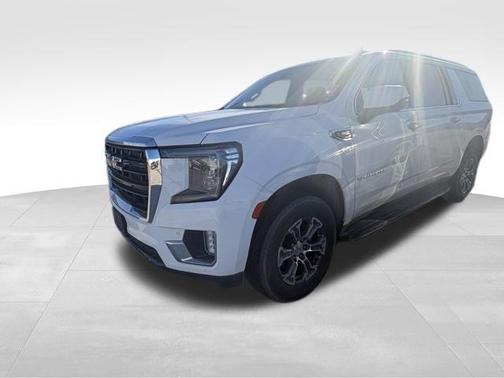 2023 GMC Yukon XL SLE