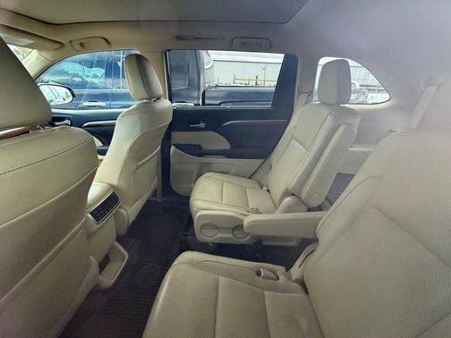 2019 Toyota Highlander Limited Platinum