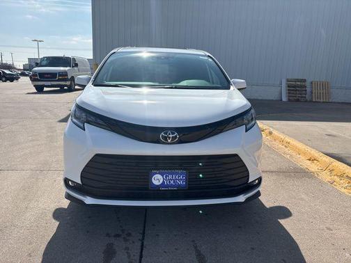 2026 Toyota Sienna Woodland Edition